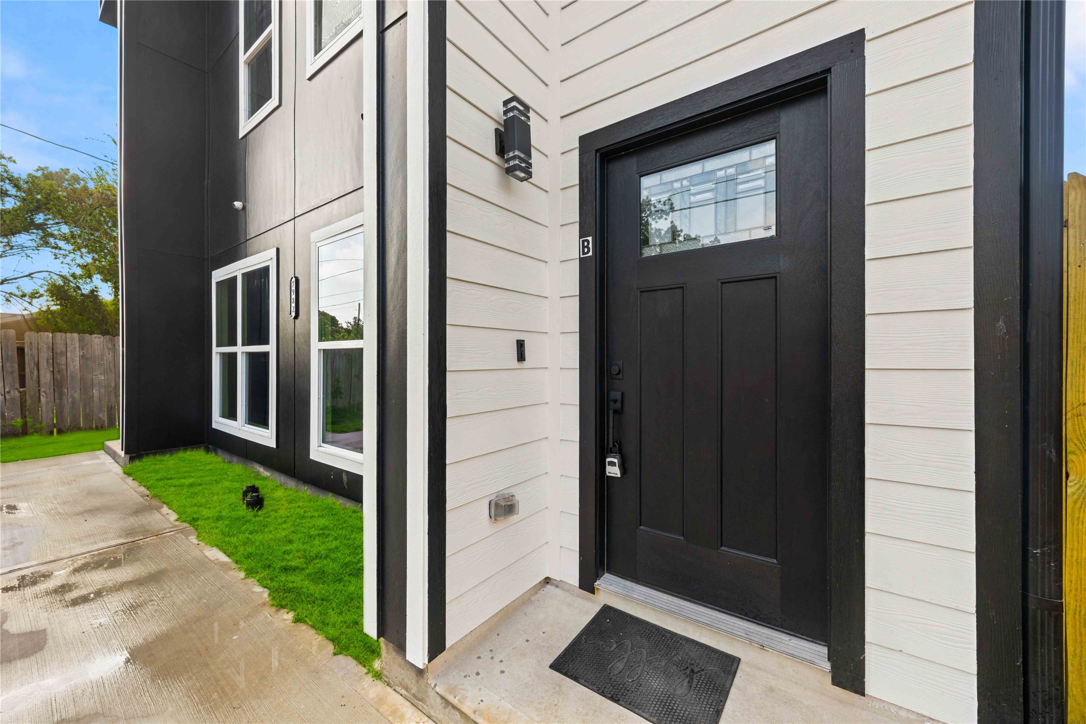 7982 Ritz Street Houston, TX 77028 - Photo 2 of 18 Gallery Image 2
