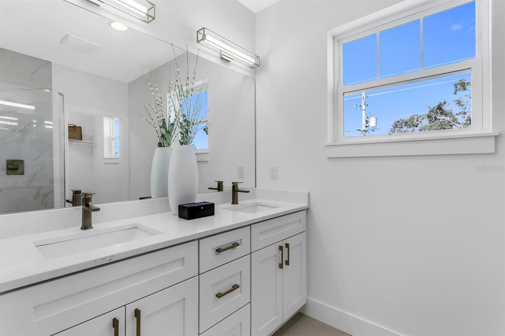 2138 West Chestnut Street Tampa, FL 33607 - Photo 29 of 42