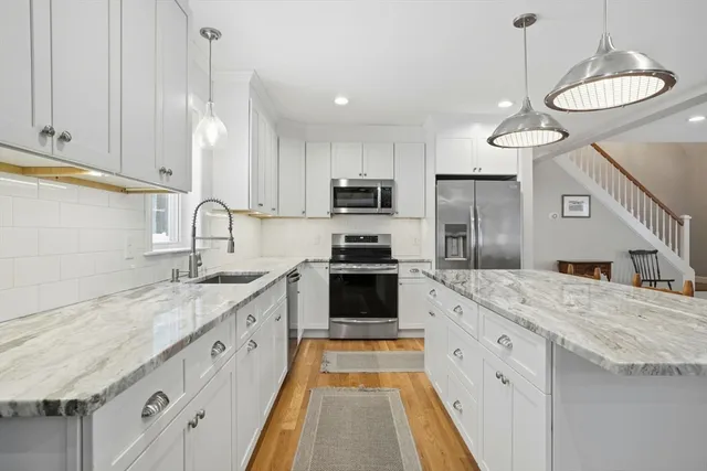 $1,299,000 | 10 Checkerberry Circle, Duxbury, MA 02332