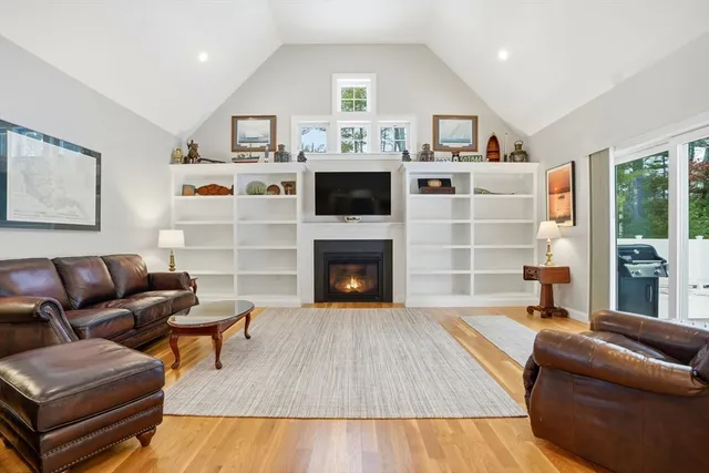 $1,299,000 | 10 Checkerberry Circle, Duxbury, MA 02332