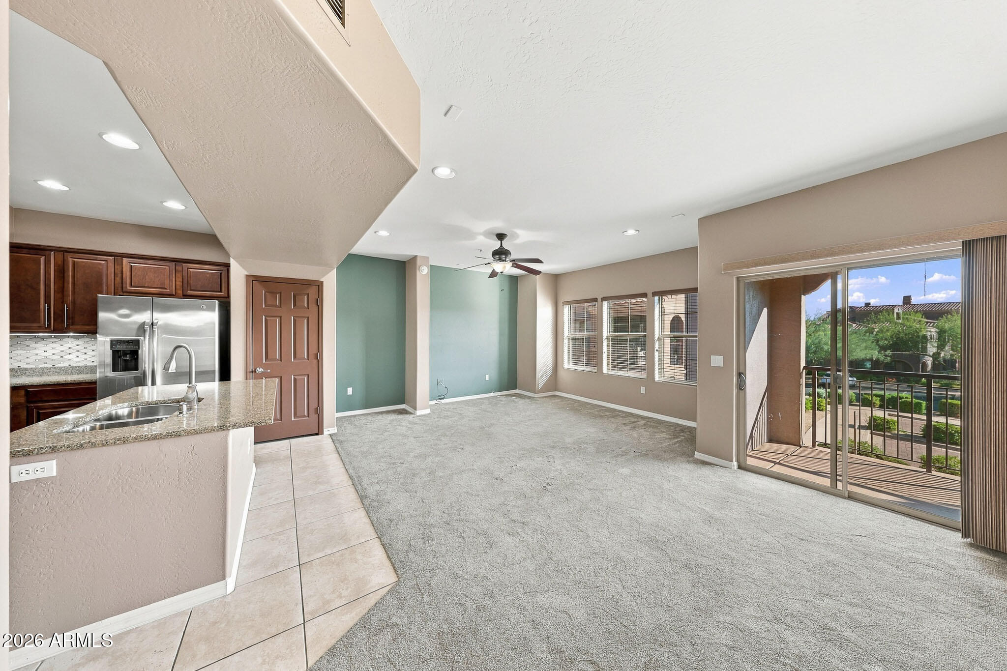 3935 East Rough Rider Road, Unit 1014 Phoenix, AZ 85050 - Photo 3 of 35 Living Area