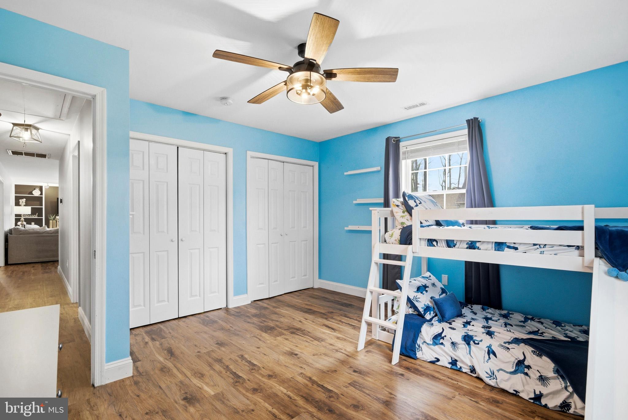 3930 Dogwood Road Port Republic, MD 20676 - Photo 28 of 48 a view of a workspace with furniture and wooden floor