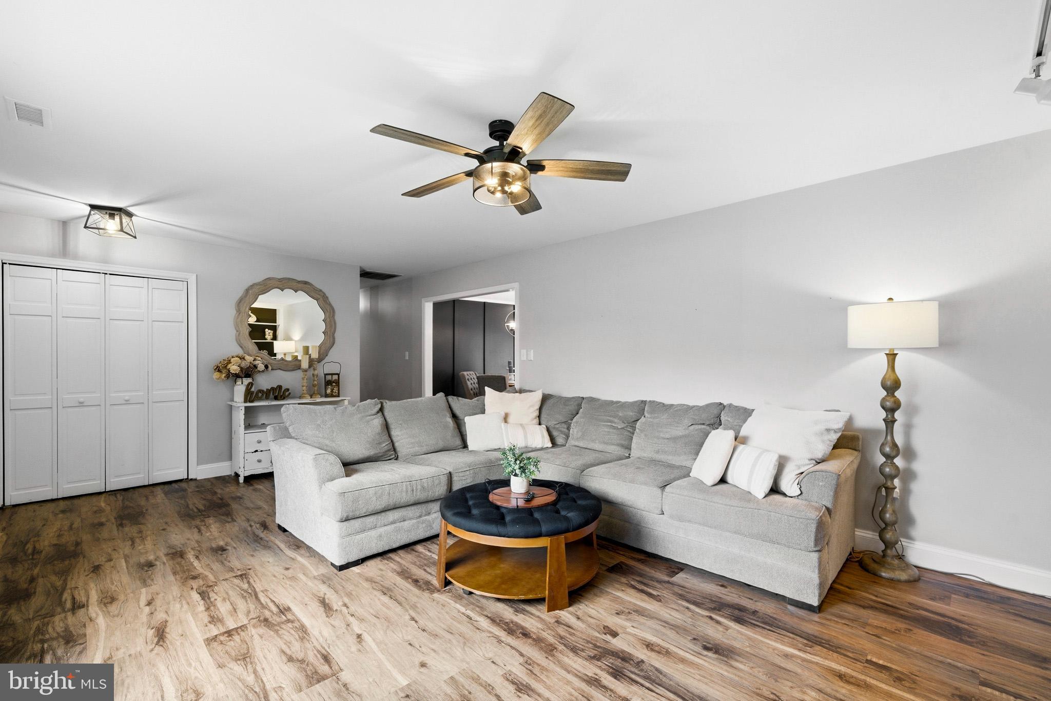 3930 Dogwood Road Port Republic, MD 20676 - Photo 7 of 48 a living room with furniture