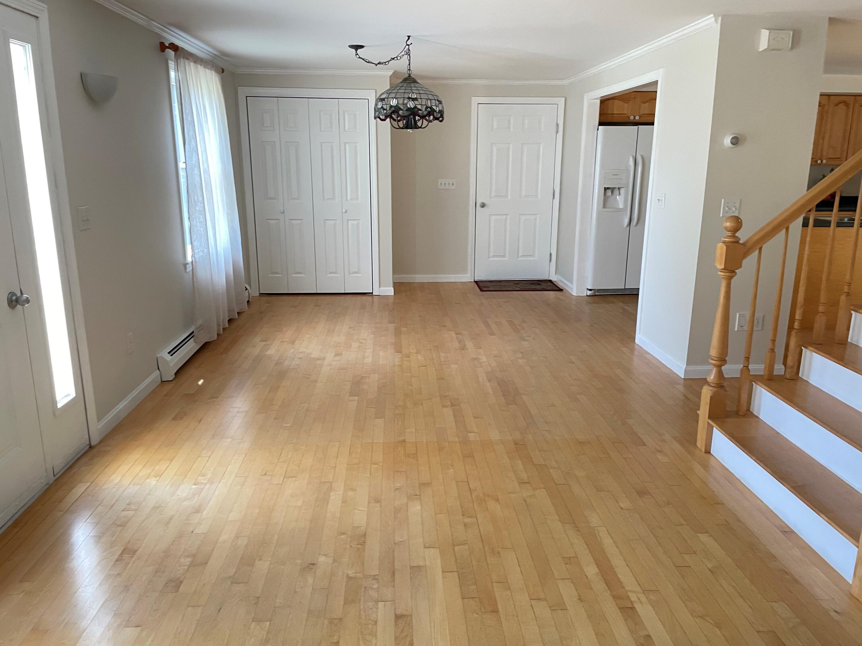 20 Longmeadow Road Scarborough, ME 04074 - Photo 5 of 16 9