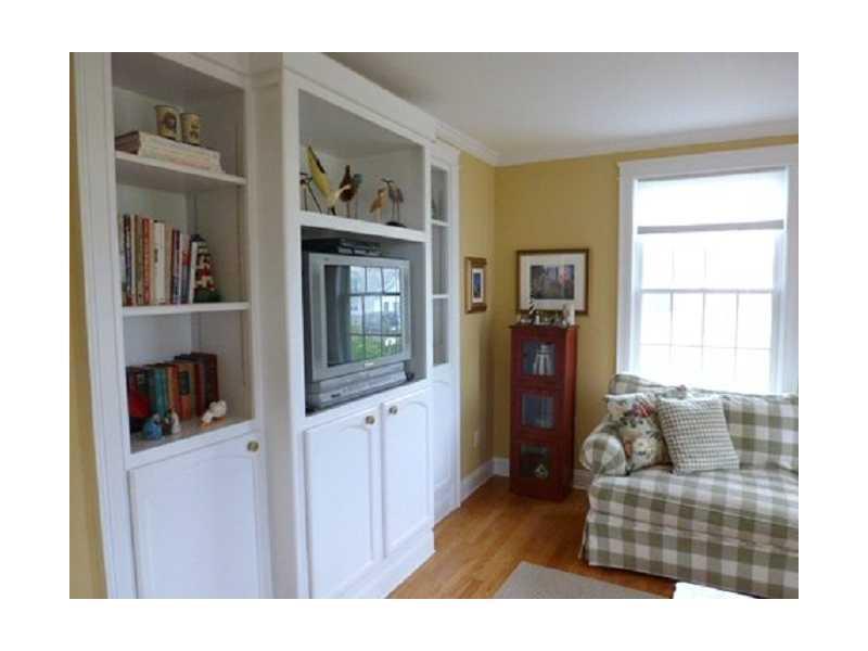 127 Fortunes Rocks Road Biddeford, ME 04005 - Photo 10 of 34 Den/Family/Great Room.
