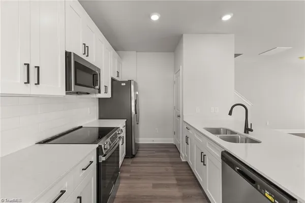 $2,160 | 1096 University Drive, Unit C1, Burlington, NC 27215