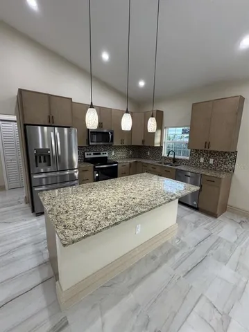 $380,000 | 1032 Southeast 38th Terrace, Okeechobee, FL 34974