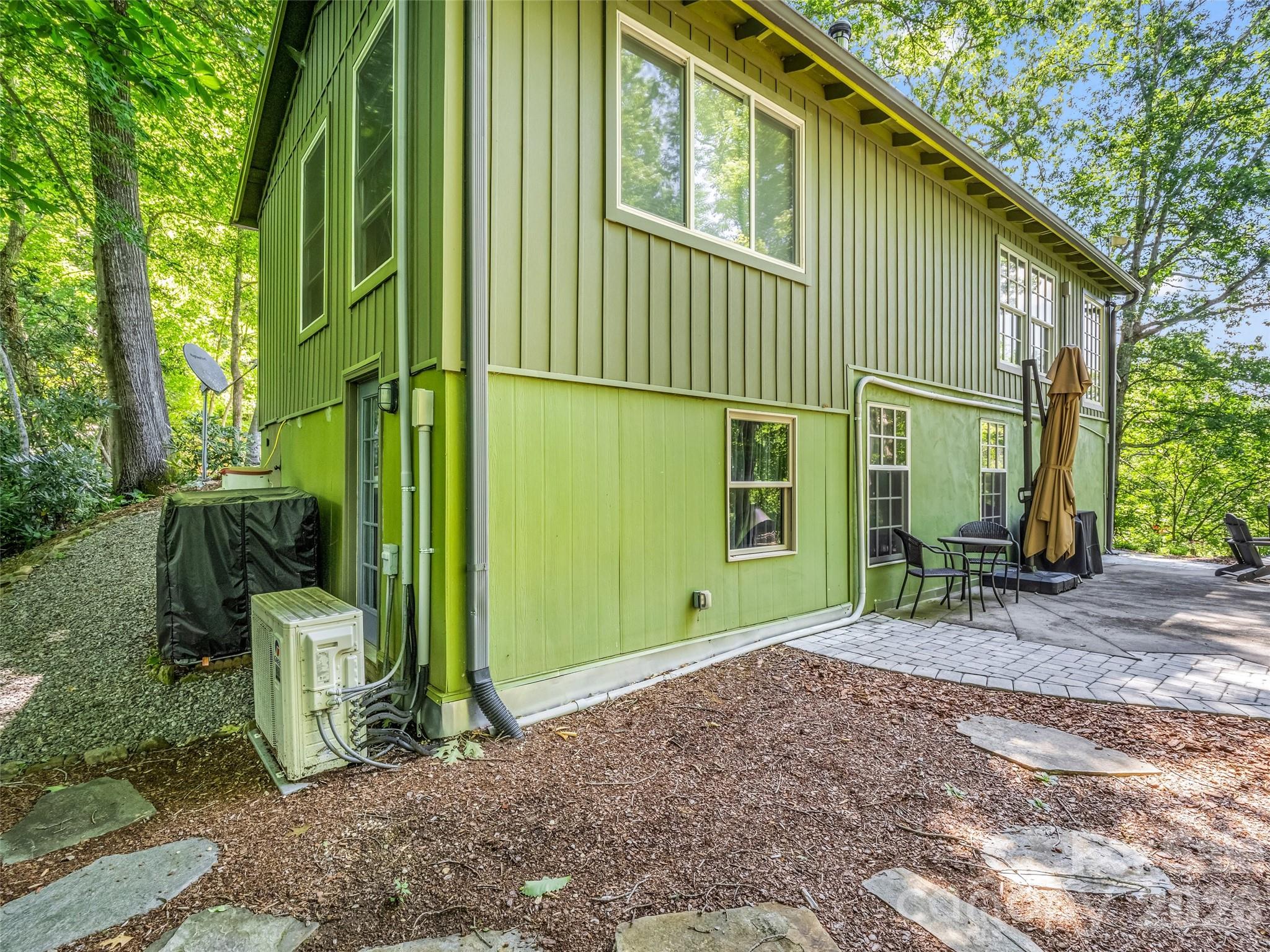 20 Kimberly Road Black Mountain, NC 28711 - Photo 9 of 46