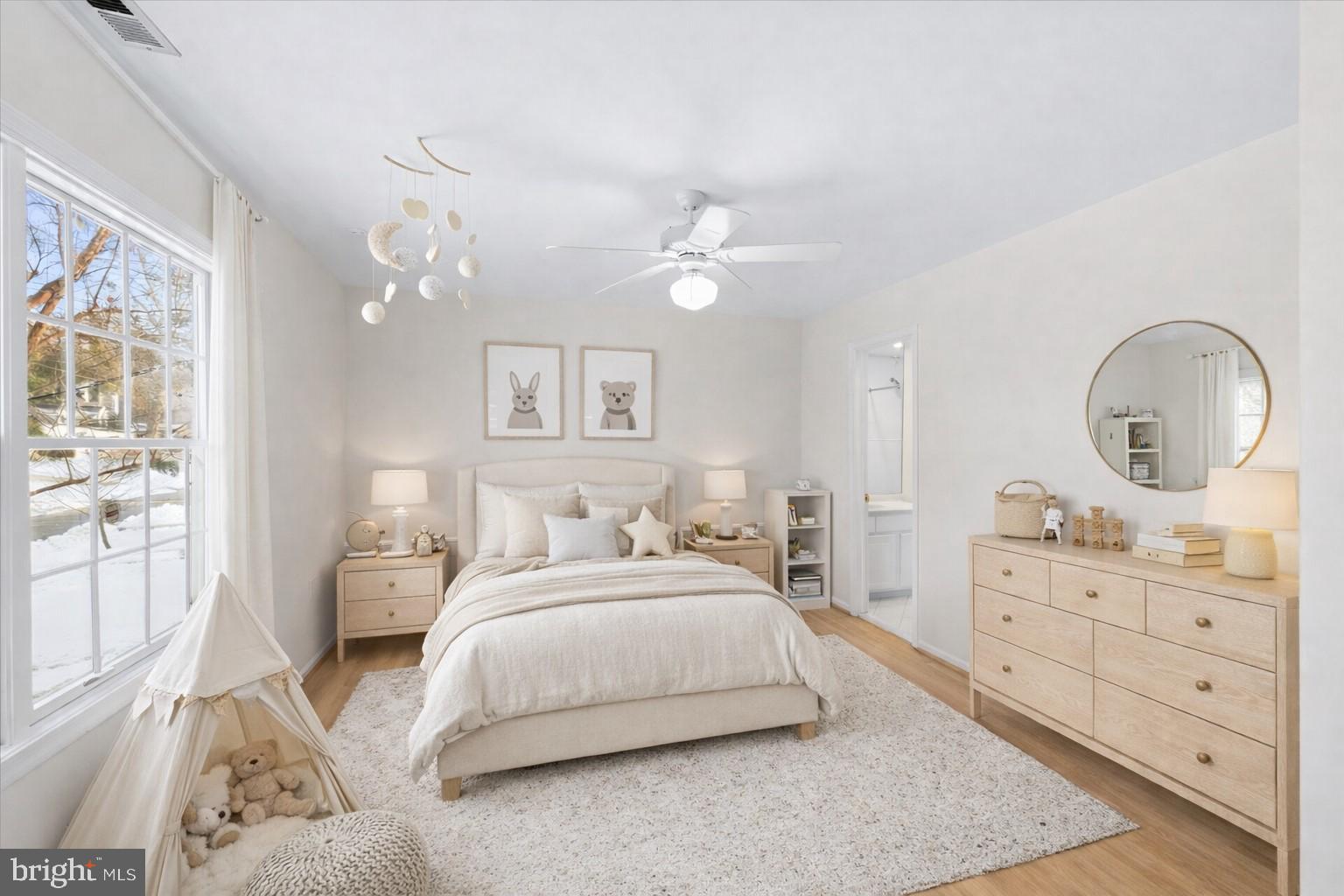7838 Aberdeen Road Bethesda, MD 20814 - Photo 24 of 29 Supplementary Upstairs Bedroom 3(Virtually Staged)