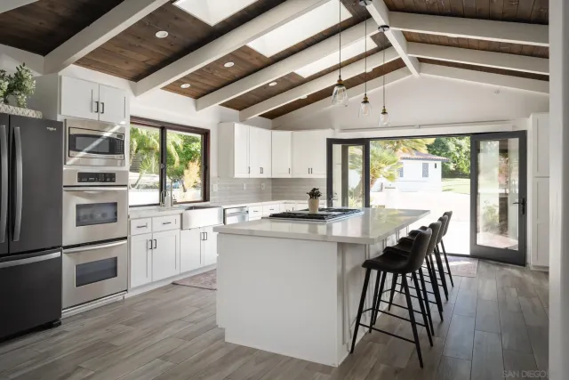 $4,995,000 | 15102 Sun Valley Lane, Del Mar, CA 92014