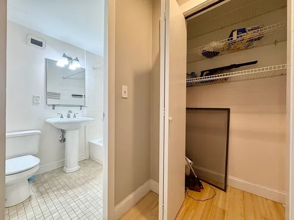 $2,800 | 8 Juniper Street, Unit 18, Brookline, MA 02445