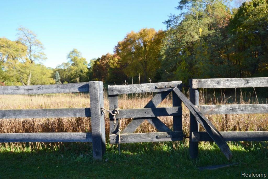 7835 Foster Road Clarkston, MI 48346 - Photo 23 of 23 aa y DSC_0438.jpg