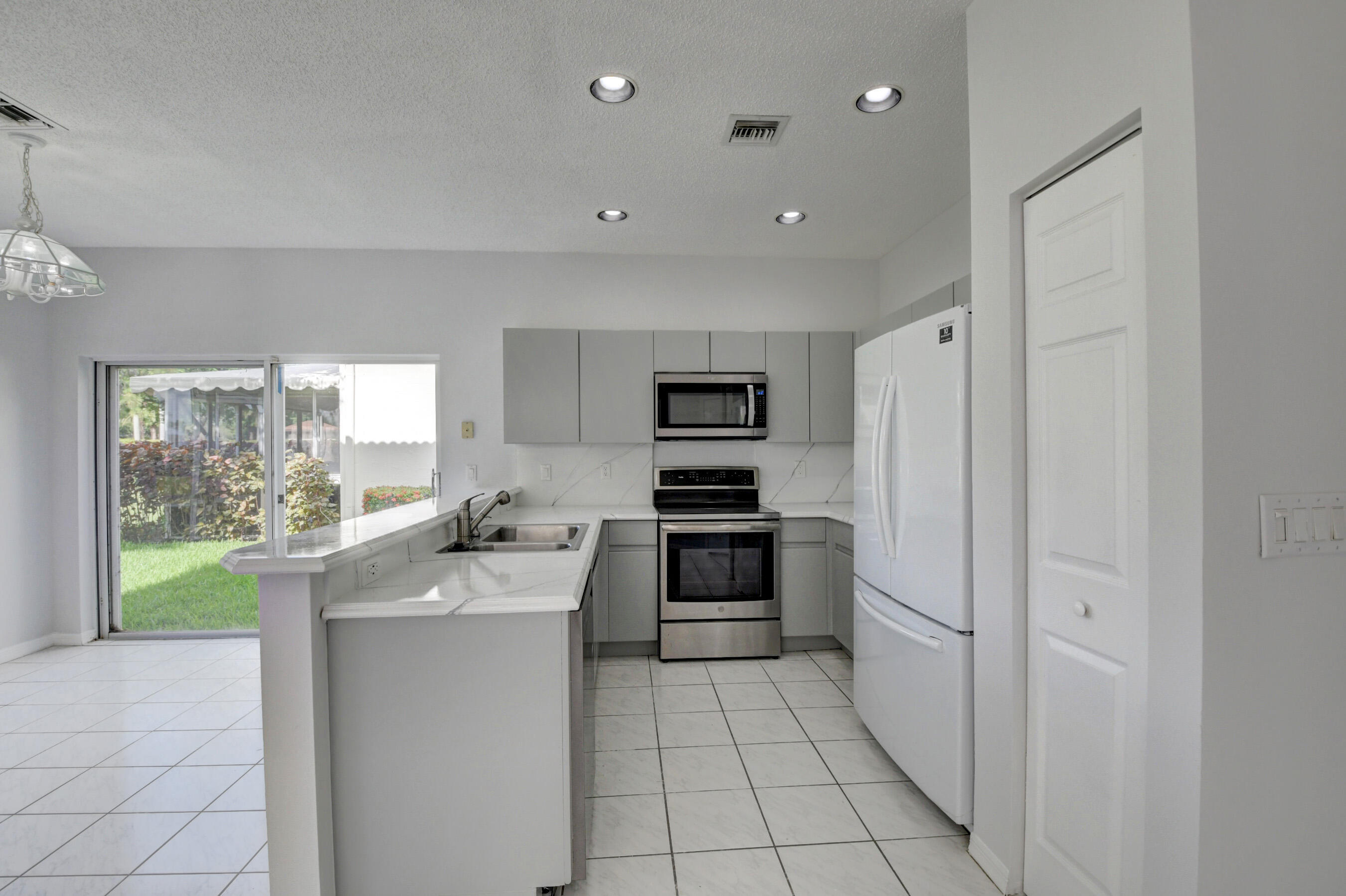 7343 Panache Way Boca Raton, FL 33433 - Photo 19 of 51 DSC_6410_1_2_3_4