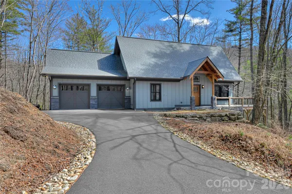 $850,000 | 70 Unvdatlvi Court, Brevard, NC 28712