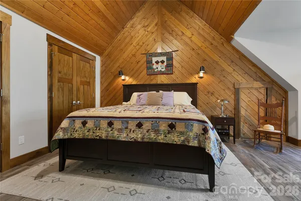 $850,000 | 70 Unvdatlvi Court, Brevard, NC 28712