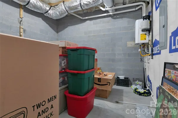 $850,000 | 70 Unvdatlvi Court, Brevard, NC 28712