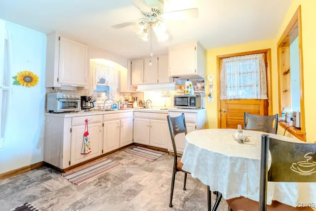 $209,900 | 109 Kendall Drive East, Manlius, NY 13057