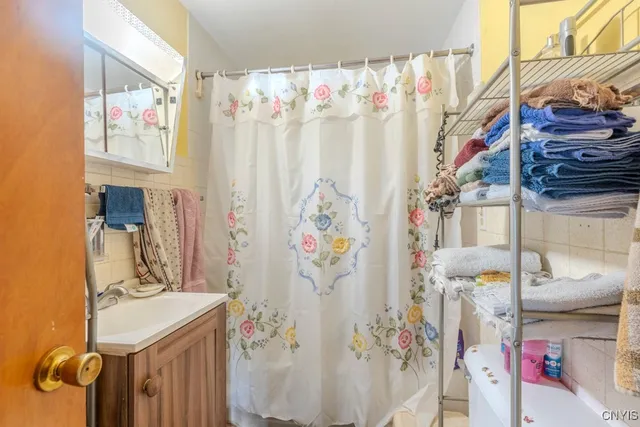 $209,900 | 109 Kendall Drive East, Manlius, NY 13057