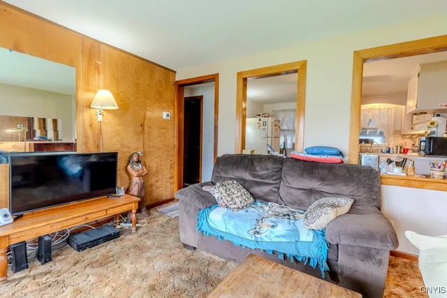 $209,900 | 109 Kendall Drive East, Manlius, NY 13057