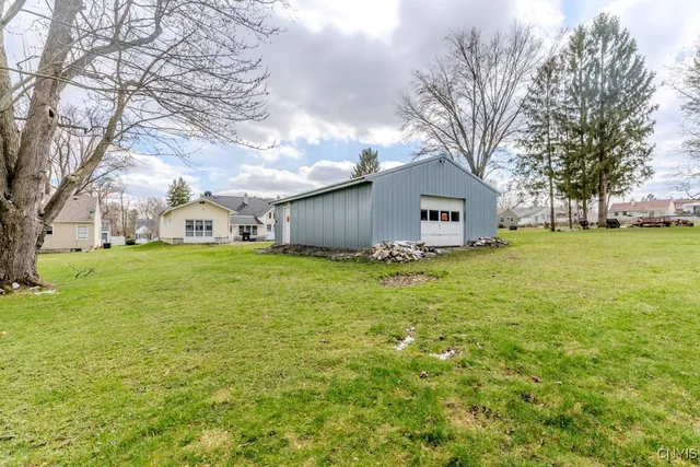 $209,900 | 109 Kendall Drive East, Manlius, NY 13057