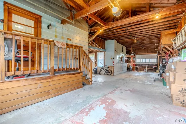 $209,900 | 109 Kendall Drive East, Manlius, NY 13057