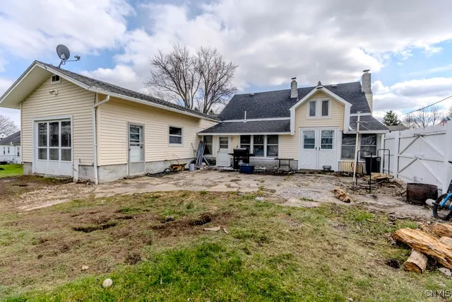 $209,900 | 109 Kendall Drive East, Manlius, NY 13057