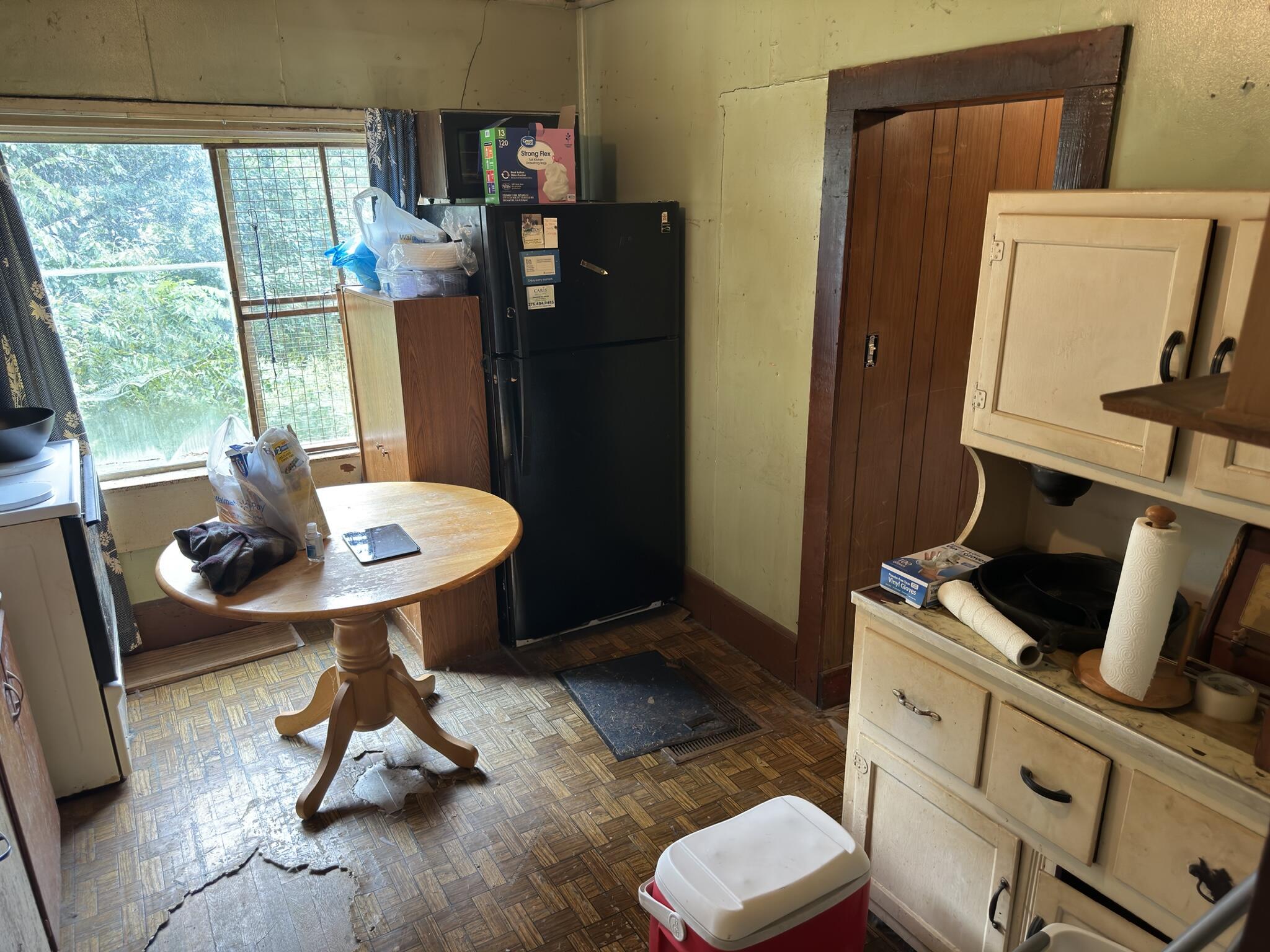 2433 East Hazel Mountain Road Dante, VA 24237 - Photo 13 of 20 348F5FB3-E2E3-42A7-9731-E75D8ABD1B9C