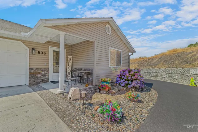 $390,000 | 935 Grelle Avenue, Lewiston, ID 83501