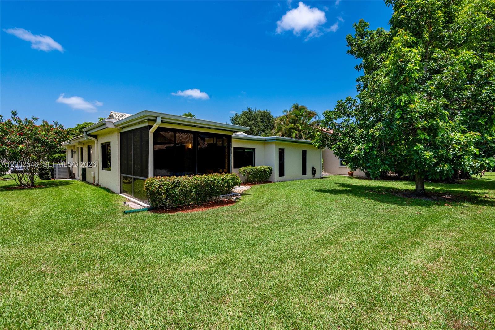 7905 Cloverfield Circle Boca Raton, FL 33433 - Photo 36 of 42