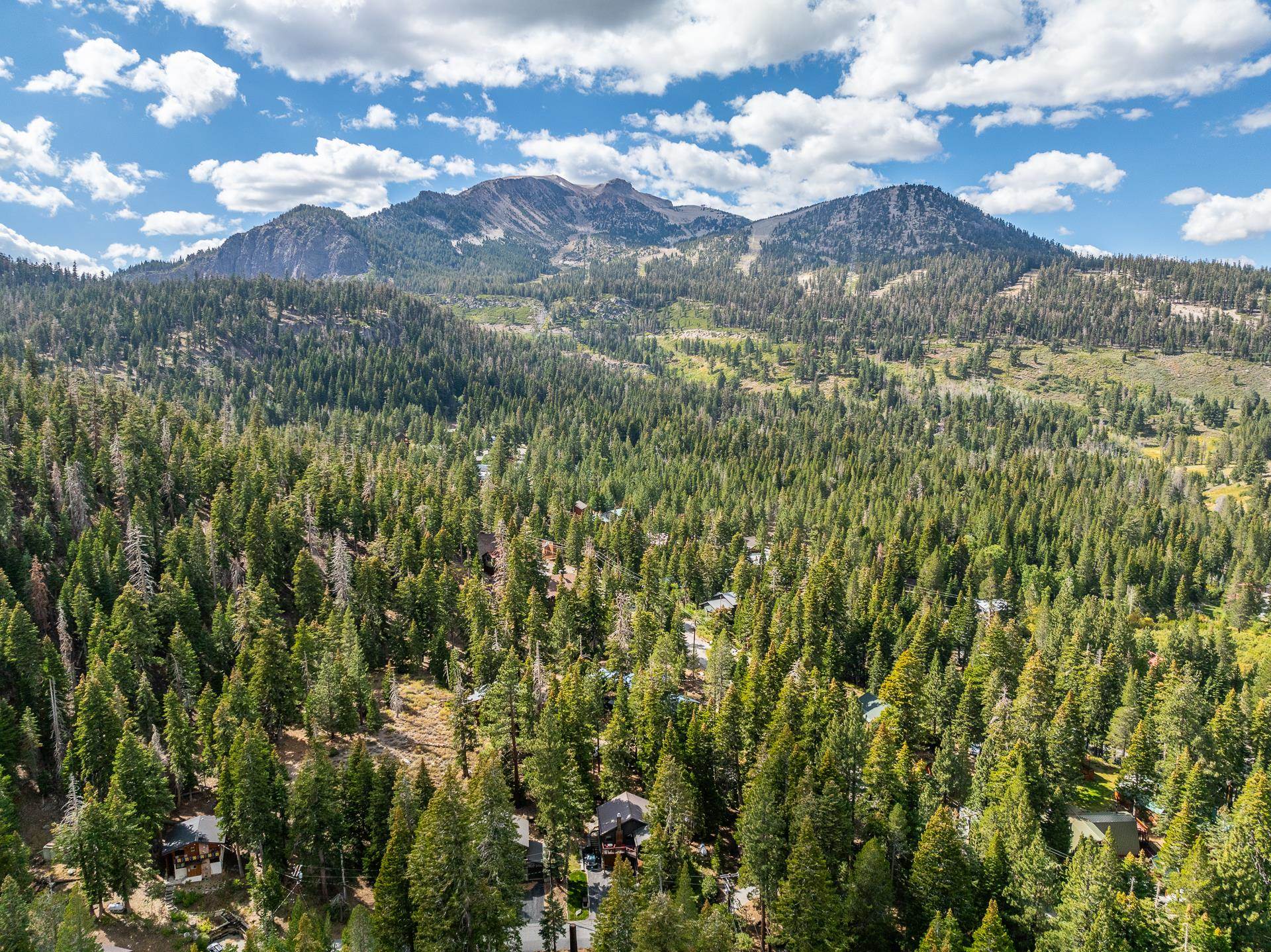 62 Cliff Circle Mammoth Lakes, CA 93546 - Photo 43 of 45