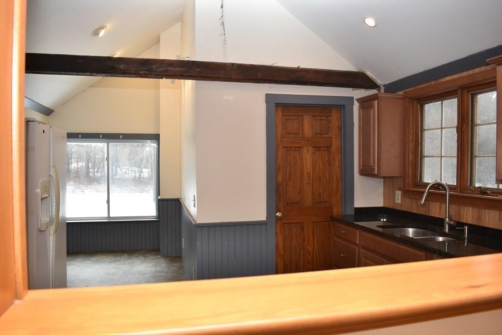 106 Turnpike Road Montague, MA 01376 - Photo 3 of 20 Gallery Image 3