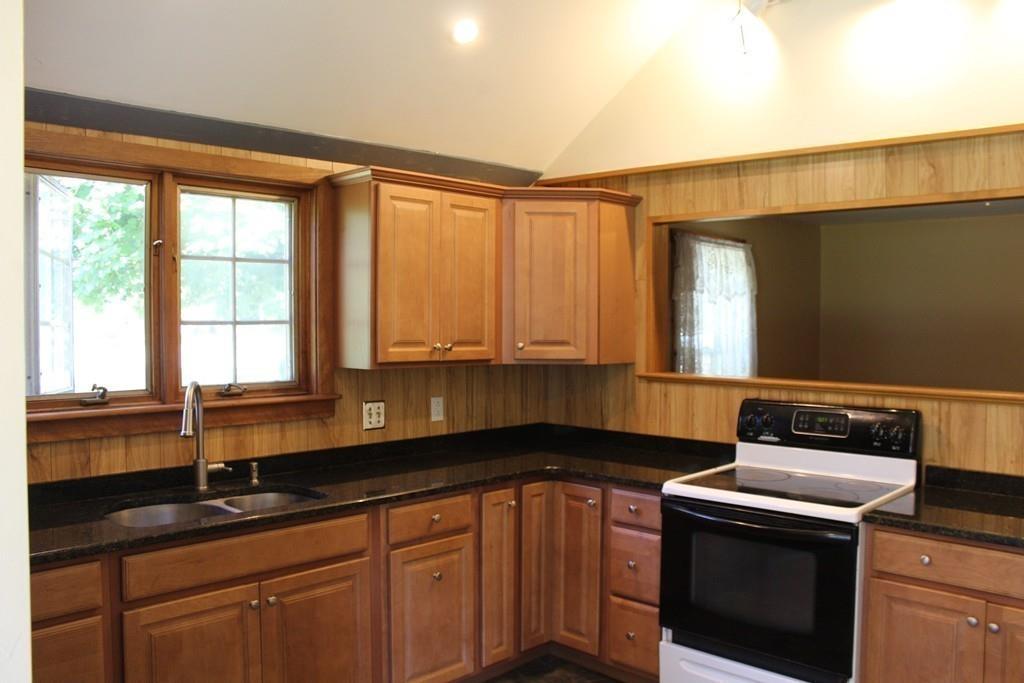 106 Turnpike Road Montague, MA 01376 - Photo 5 of 20 Gallery Image 5