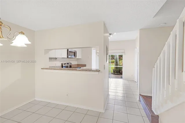 $2,650 | 4 Key W Court, Unit 4, Weston, FL 33326