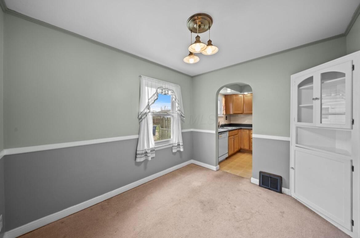 145 Demorest Road Columbus, OH 43204 - Photo 11 of 44 IMG_0458