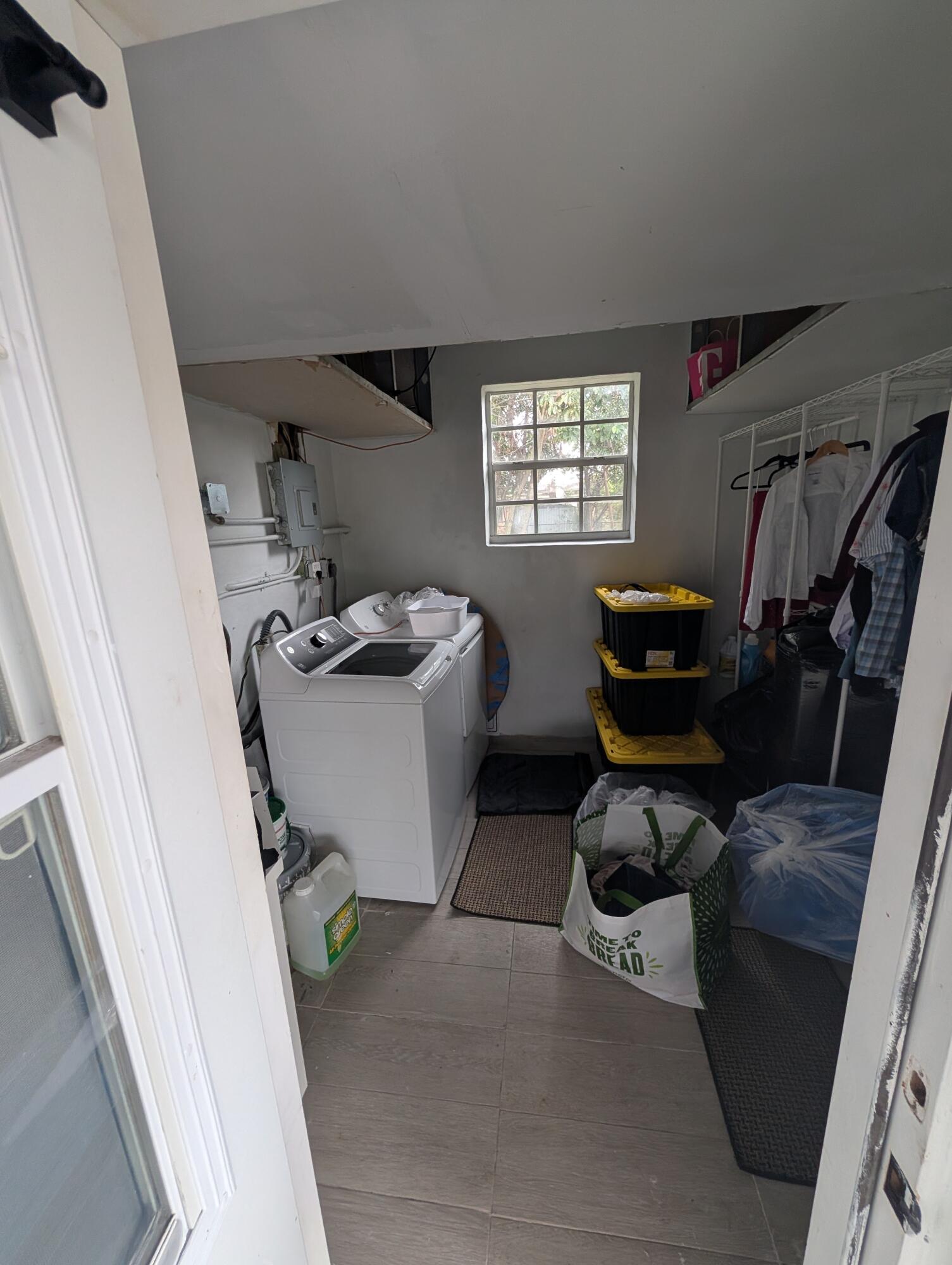 6104 Southwest 20th Street Miramar, FL 33023 - Photo 6 of 9 PXL_20260318_210837082