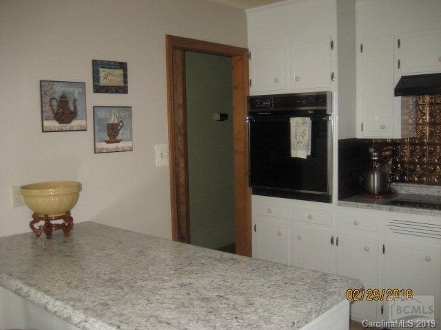 1072 Hidden View Loop Marion, NC 28752 - Photo 11 of 23 Gallery Image 11
