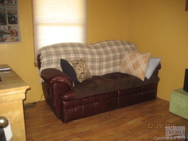 1072 Hidden View Loop Marion, NC 28752 - Photo 5 of 23 Gallery Image 5