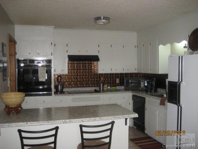 1072 Hidden View Loop Marion, NC 28752 - Photo 7 of 23 Gallery Image 7