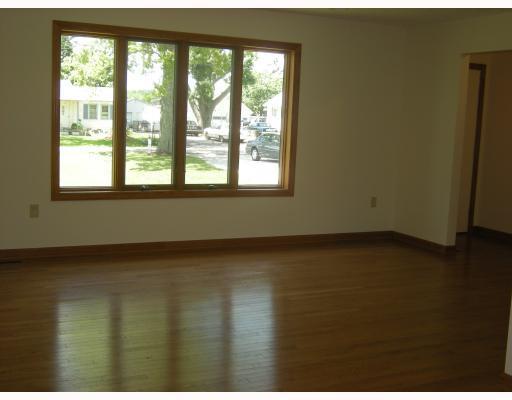 5158 Banes Road Springfield, OH 45502 - Photo 8 of 12