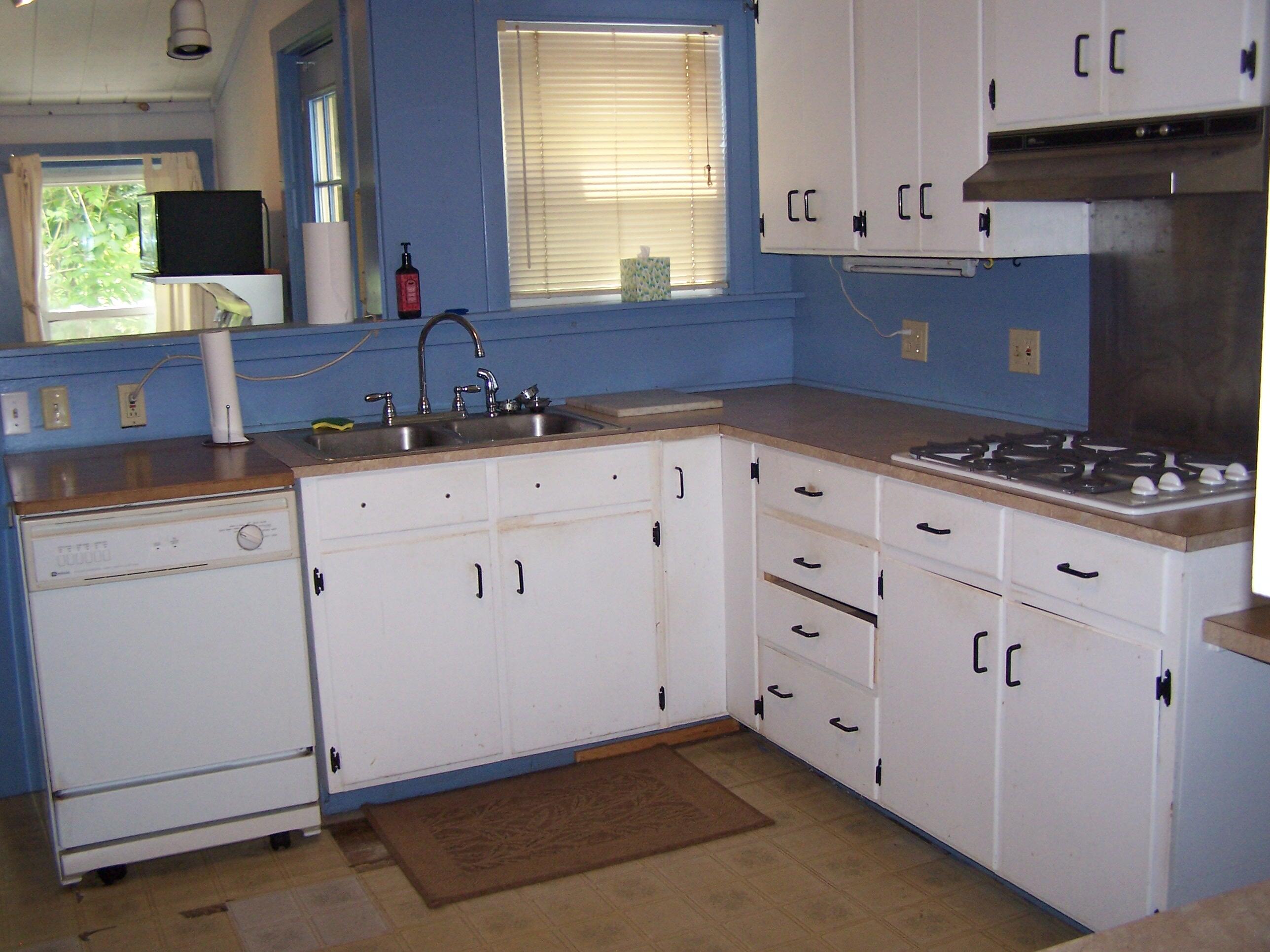 83 Elmwood Road Auburn, ME 04210 - Photo 8 of 56 103_0340