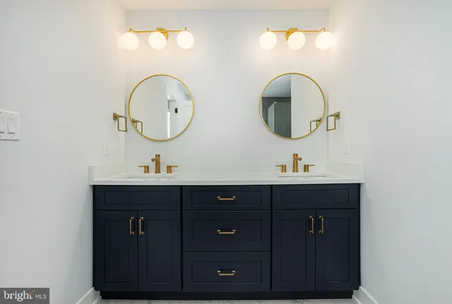 $989,999 | 1 Woodbrook Lane, Plymouth Meeting, PA 19462