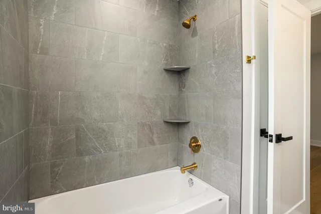 $989,999 | 1 Woodbrook Lane, Plymouth Meeting, PA 19462