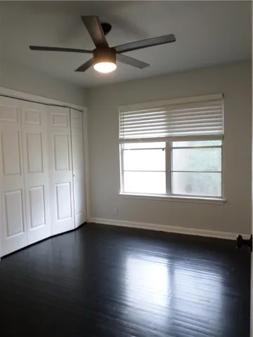 $2,100 | 1006 Dolphin Place, Corpus Christi, TX 78411