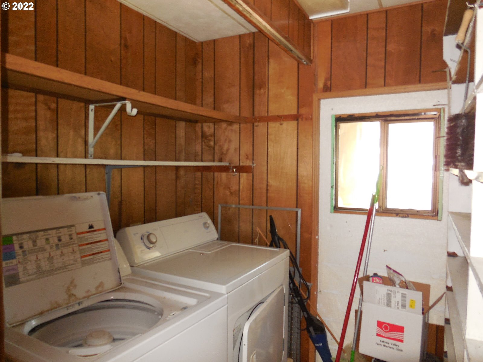 53785 West Crockett Road Milton Freewater, OR 97862 - Photo 10 of 14 a room with storage and utility