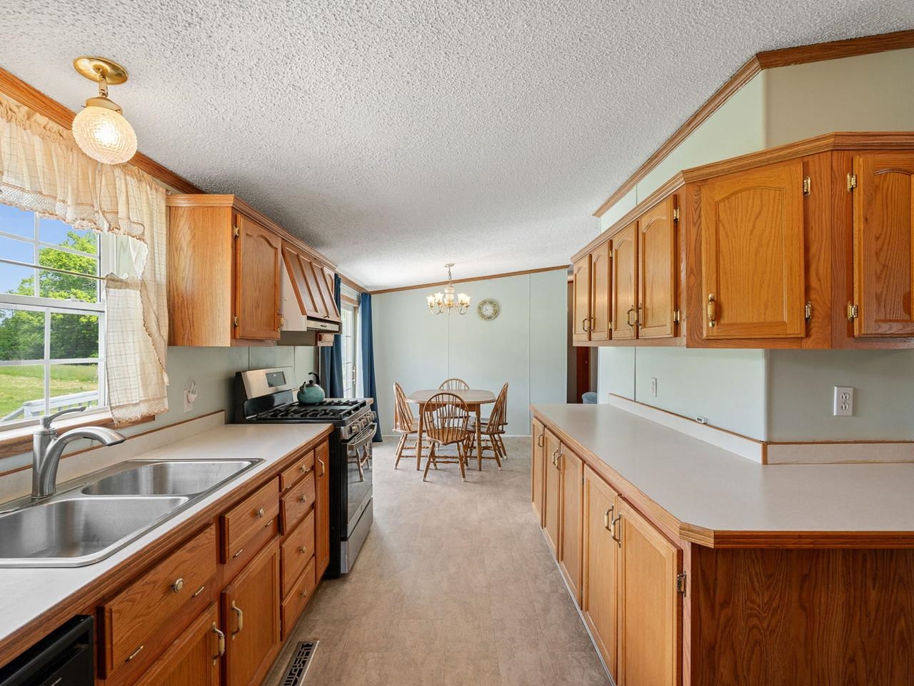 669 Buttolph Road Shoreham, VT 05778 - Photo 5 of 44
