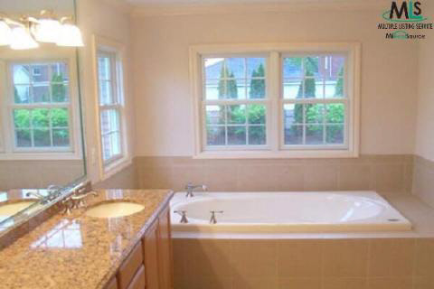 1357 South Renaud Road Grosse Pointe, MI 48236 - Photo 6 of 9 854201-5.JPG