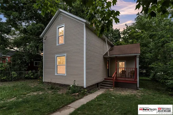 $90,000 | 915 Caton Avenue, Adrian, MI 49221