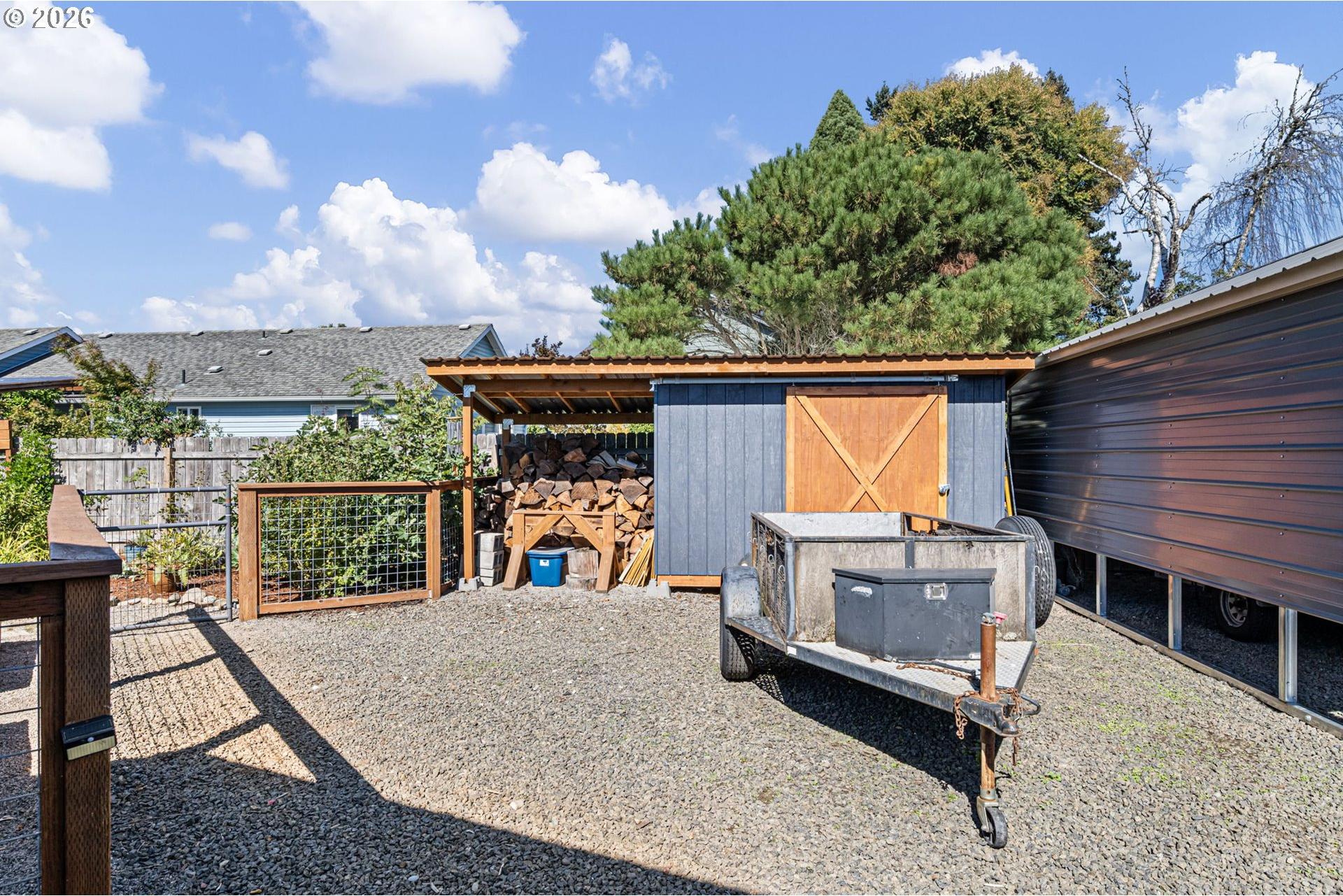 1136 South 39th Street Springfield, OR 97478 - Photo 33 of 36 Gallery Image 33