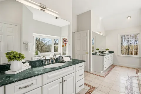 $1,895,000 | 10 Samuel Dann Way, Pound Ridge, NY 10576