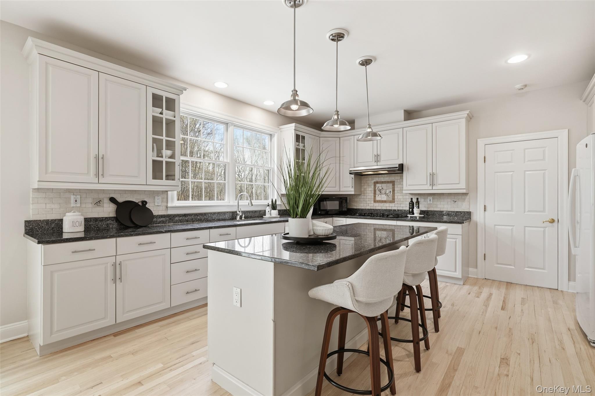 10 Samuel Dann Way Pound Ridge, NY 10576 - Photo 8 of 32